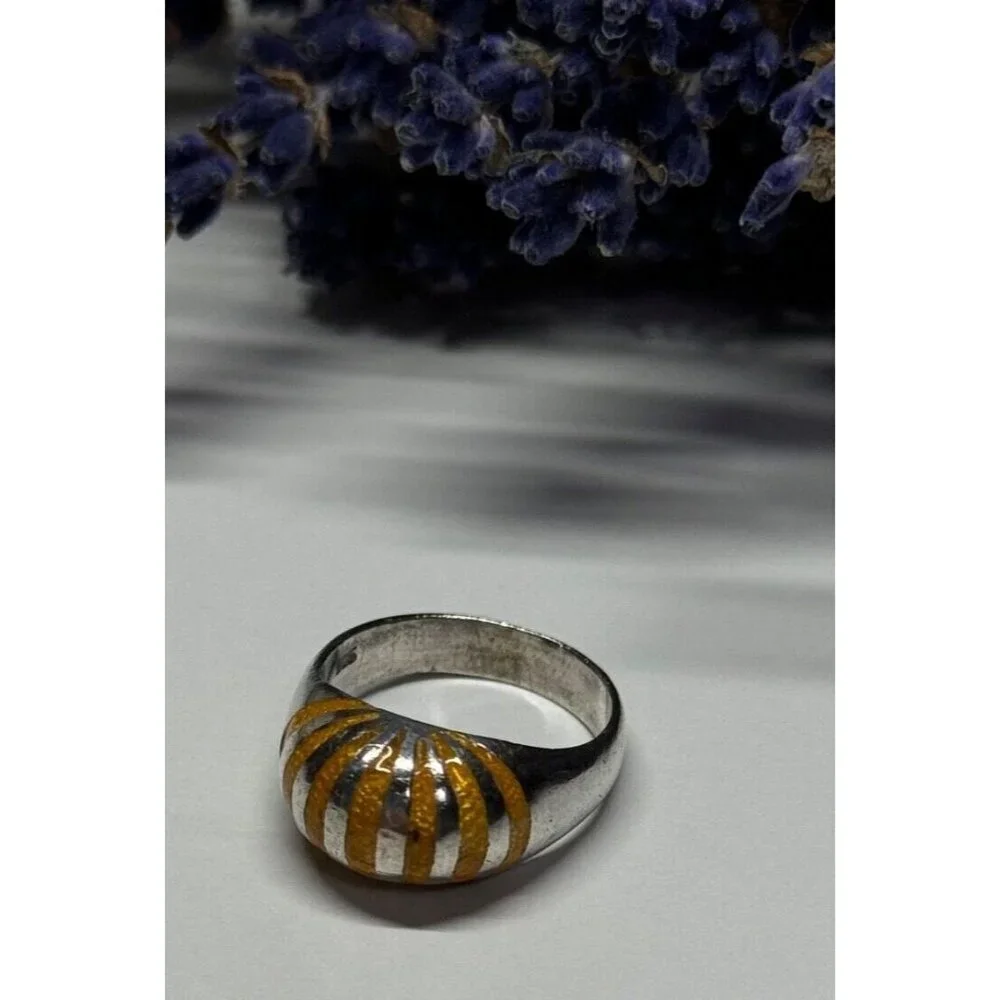 925 STERLING SILVER ENAMEL RING SIZE 6